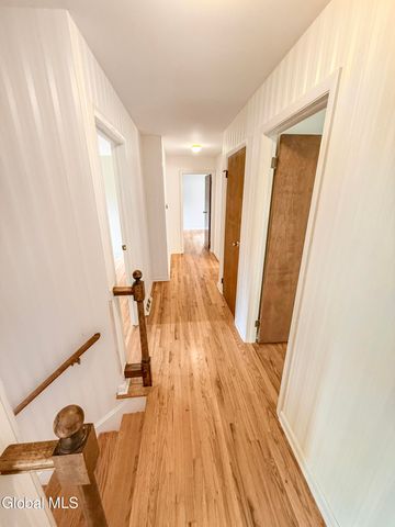 33 Fairway Avenue, Bethlehem, NY 12054