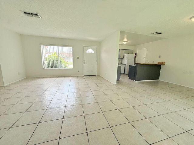 10122 MASON DIXON CIRCLE, Orlando, FL 32821