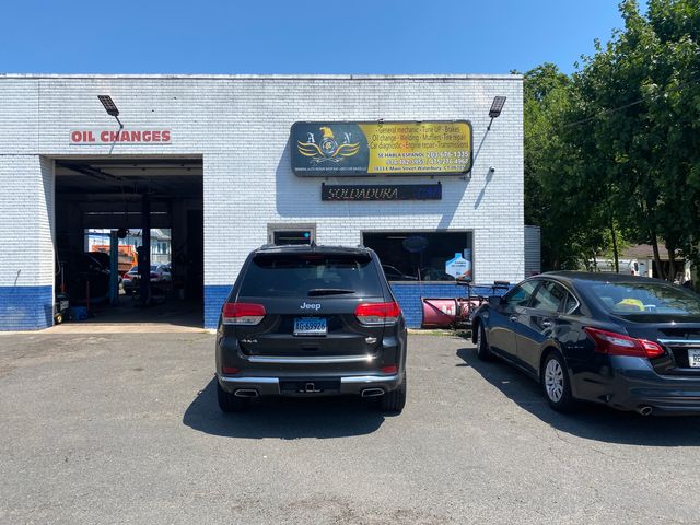 1833 East Main Street, Waterbury, CT 06705