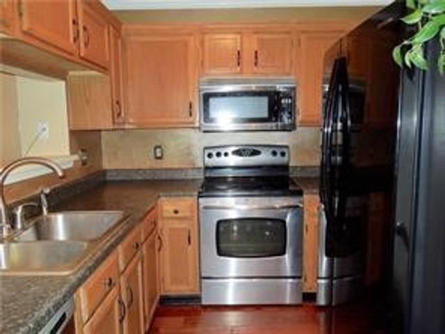 3 Abbey Road, Euless, TX 76039