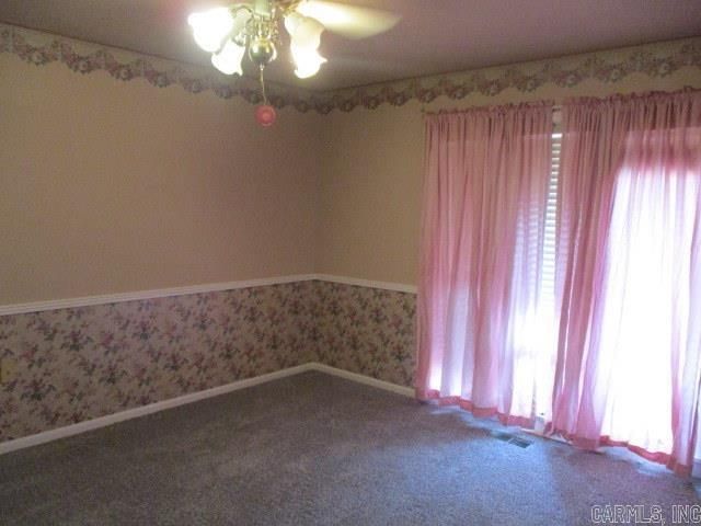 1700 Barnhill Road, Paragould, AR 72450