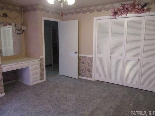 1700 Barnhill Road, Paragould, AR 72450