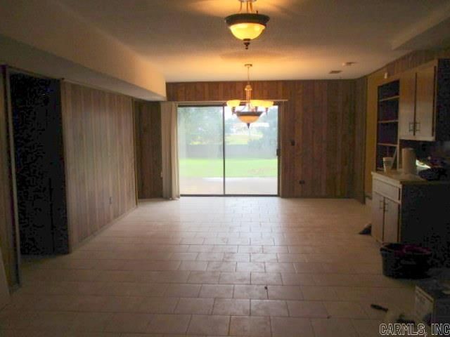 1700 Barnhill Road, Paragould, AR 72450