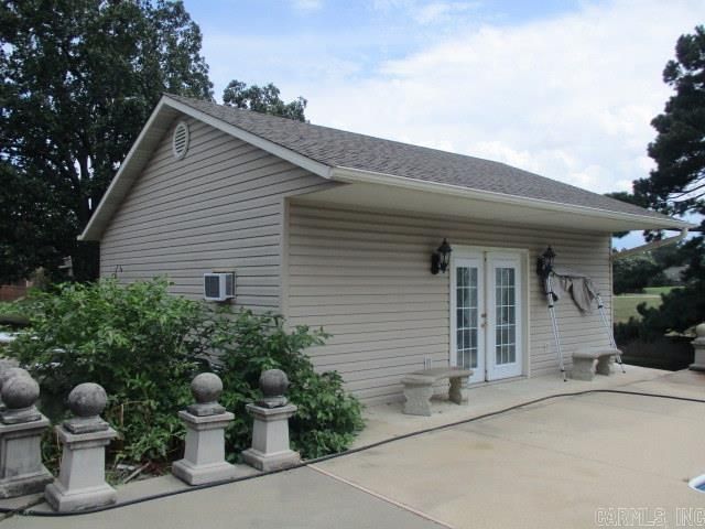 1700 Barnhill Road, Paragould, AR 72450