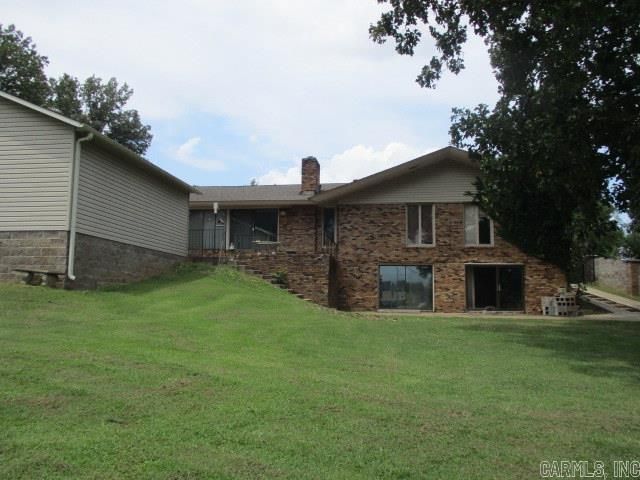 1700 Barnhill Road, Paragould, AR 72450