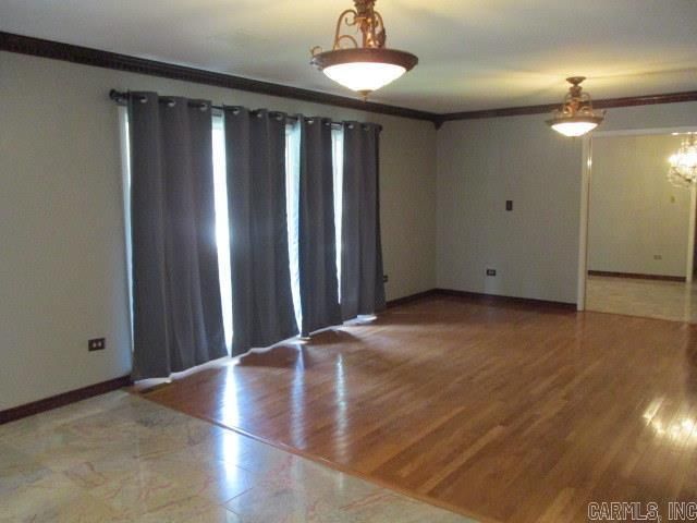 1700 Barnhill Road, Paragould, AR 72450