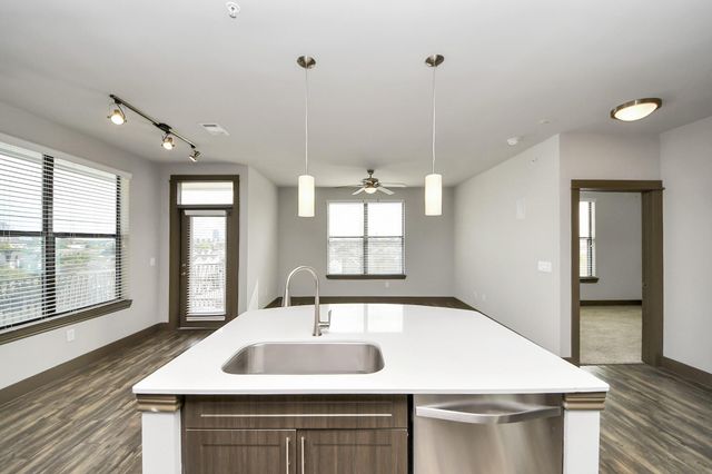 5454 Washington St Avenue 3405, Houston, TX 77007