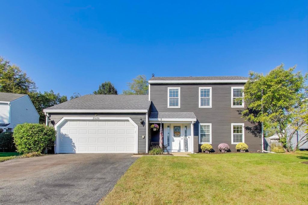 2S030 ESSEX Lane, Warrenville, IL 60555