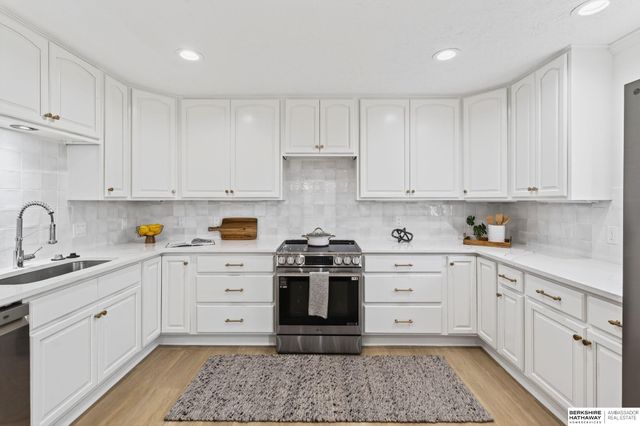 22718 Angus Road, Gretna, NE 68154