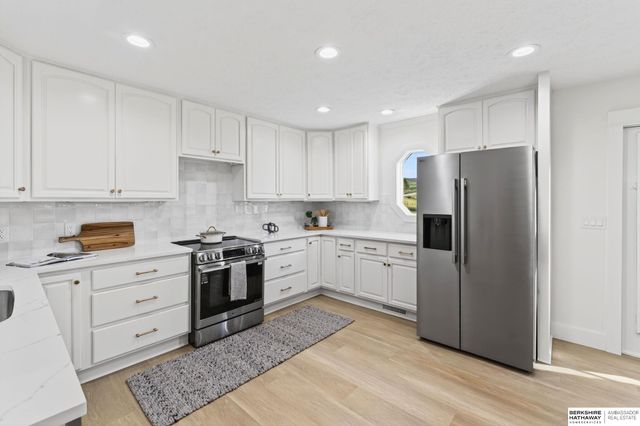 22718 Angus Road, Gretna, NE 68154