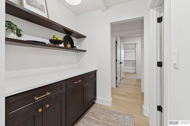 22718 Angus Road, Gretna, NE 68154