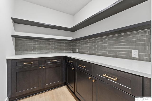 22718 Angus Road, Gretna, NE 68154