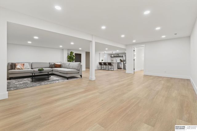 22718 Angus Road, Gretna, NE 68154