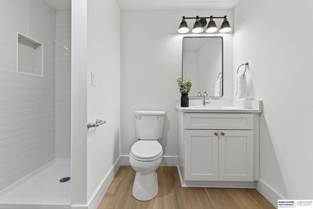 22718 Angus Road, Gretna, NE 68154