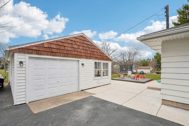W148S6491 Brookside DRIVE, Muskego, WI 53150