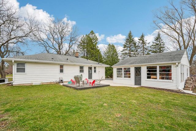 W148S6491 Brookside DRIVE, Muskego, WI 53150