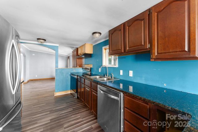 102 Garnett Trace Road, Franklin, NC 28734