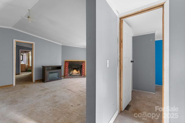 102 Garnett Trace Road, Franklin, NC 28734