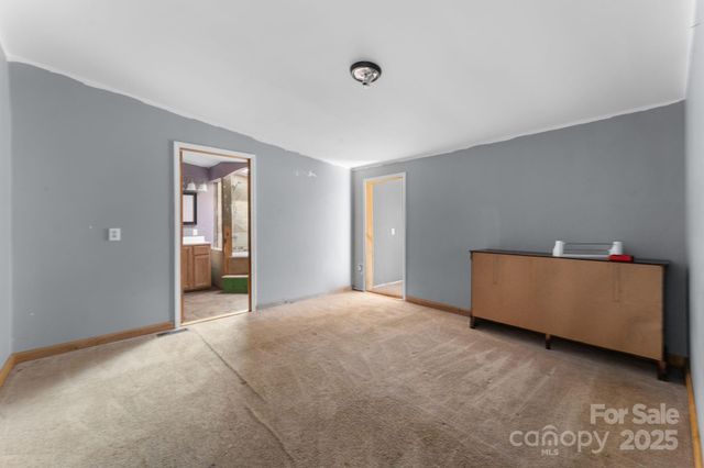 102 Garnett Trace Road, Franklin, NC 28734