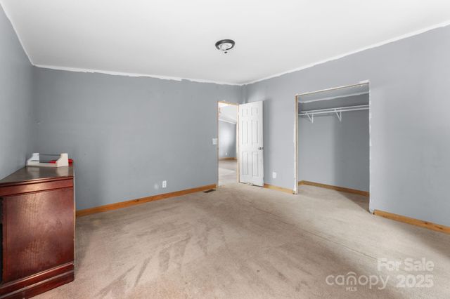 102 Garnett Trace Road, Franklin, NC 28734