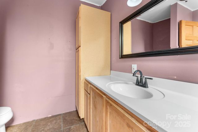 102 Garnett Trace Road, Franklin, NC 28734