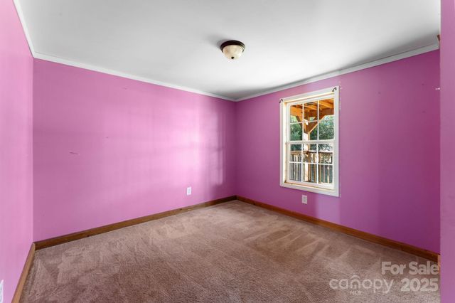 102 Garnett Trace Road, Franklin, NC 28734