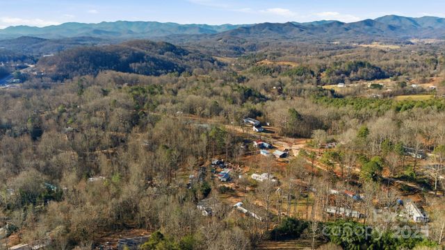 102 Garnett Trace Road, Franklin, NC 28734