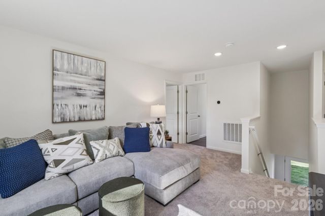 476 Sundown Drive, Spartanburg, SC 29302