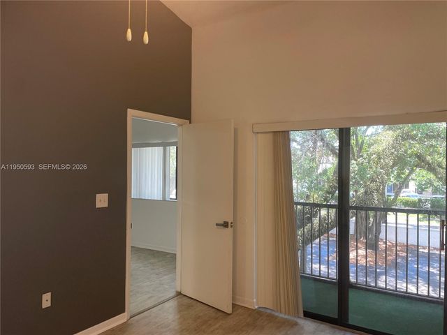 2550 SW 18th Ter 2105, Fort Lauderdale, FL 33315