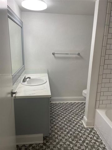 2550 SW 18th Ter 2105, Fort Lauderdale, FL 33315