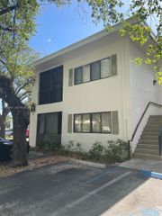 2550 SW 18th Ter 2105, Fort Lauderdale, FL 33315