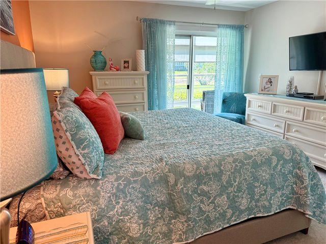 94 Spring Lake Drive 106, Vero Beach, FL 32962