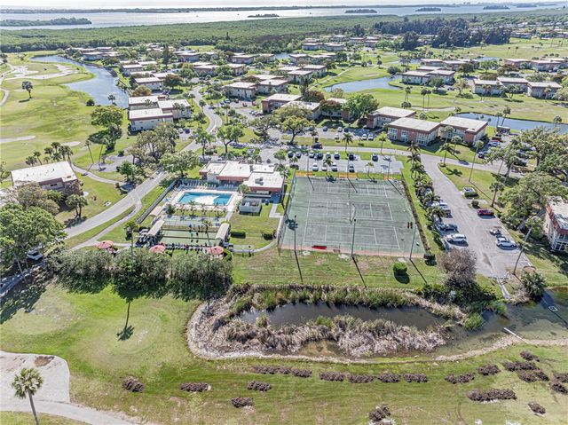 94 Spring Lake Drive 106, Vero Beach, FL 32962