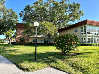 94 Spring Lake Drive 106, Vero Beach, FL 32962