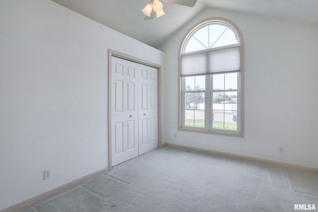 140 HEATHERVIEW Drive, East Peoria, IL 61554
