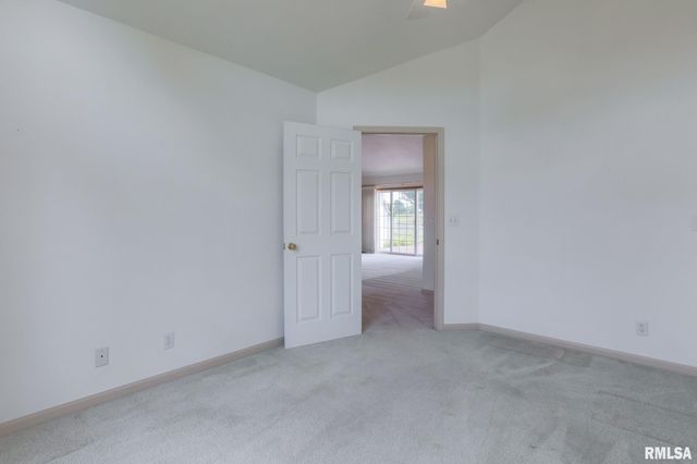 140 HEATHERVIEW Drive, East Peoria, IL 61554