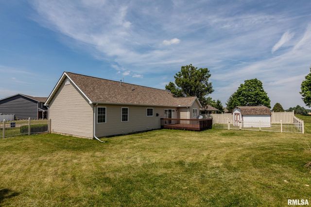 140 HEATHERVIEW Drive, East Peoria, IL 61554