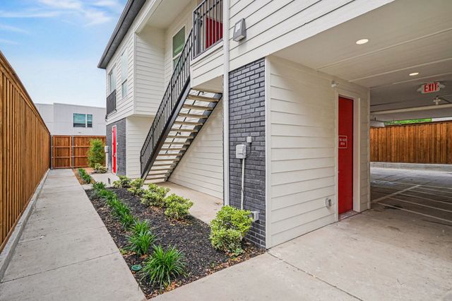 2217 N Fitzhugh Avenue 101, Dallas, TX 75204