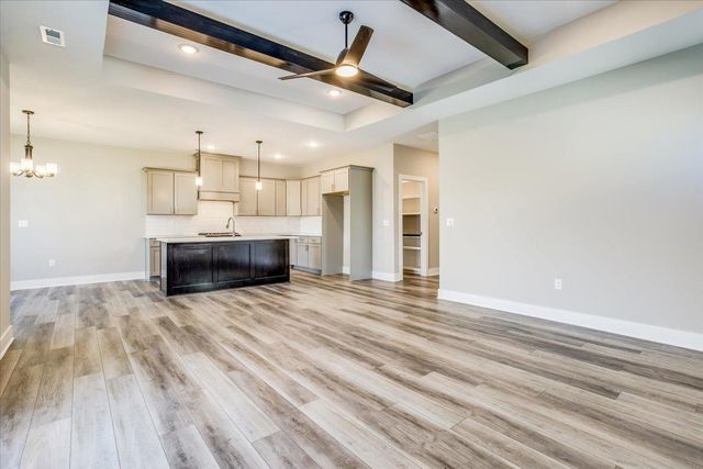 9108 E 33rd Cir S, Wichita, KS 67210