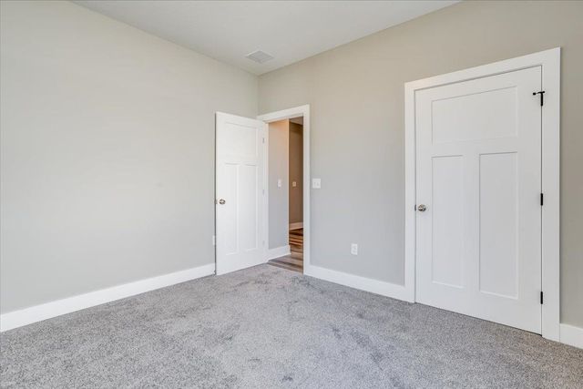 9108 E 33rd Cir S, Wichita, KS 67210