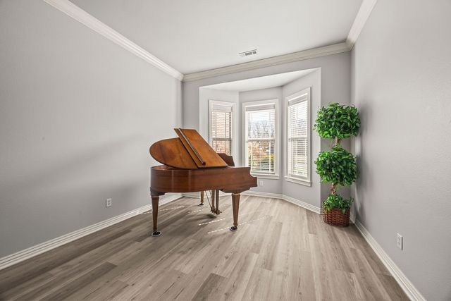 1311 S Pinnacle Drive, Fayetteville, AR 72701