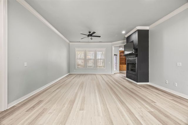 1311 S Pinnacle Drive, Fayetteville, AR 72701