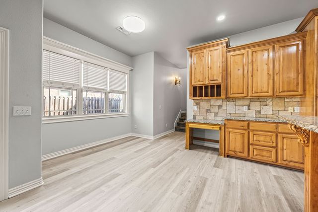 1311 S Pinnacle Drive, Fayetteville, AR 72701