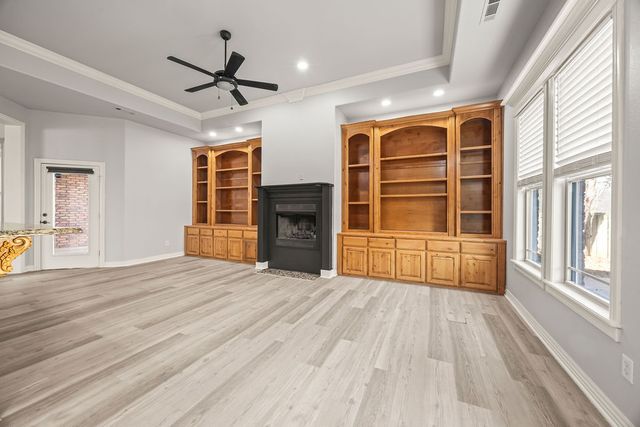 1311 S Pinnacle Drive, Fayetteville, AR 72701