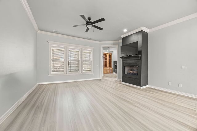 1311 S Pinnacle Drive, Fayetteville, AR 72701