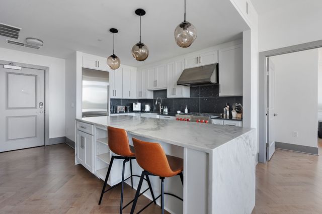 1616 West End Ave Unit 2011, Nashville, TN 37203