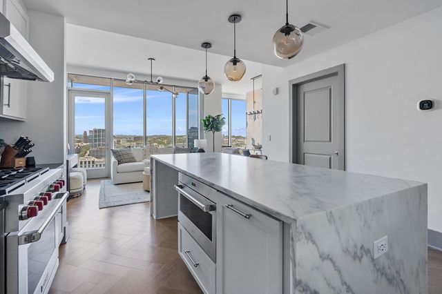 1616 West End Ave Unit 2011, Nashville, TN 37203