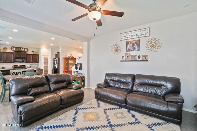 1041 Earthstar Place, El Paso, TX 79928