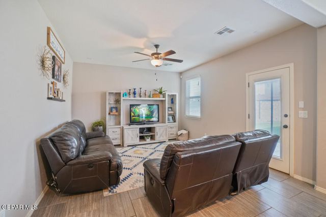 1041 Earthstar Place, El Paso, TX 79928