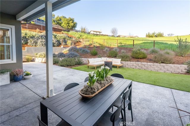 621 Jackson Drive, Paso Robles, CA 93446